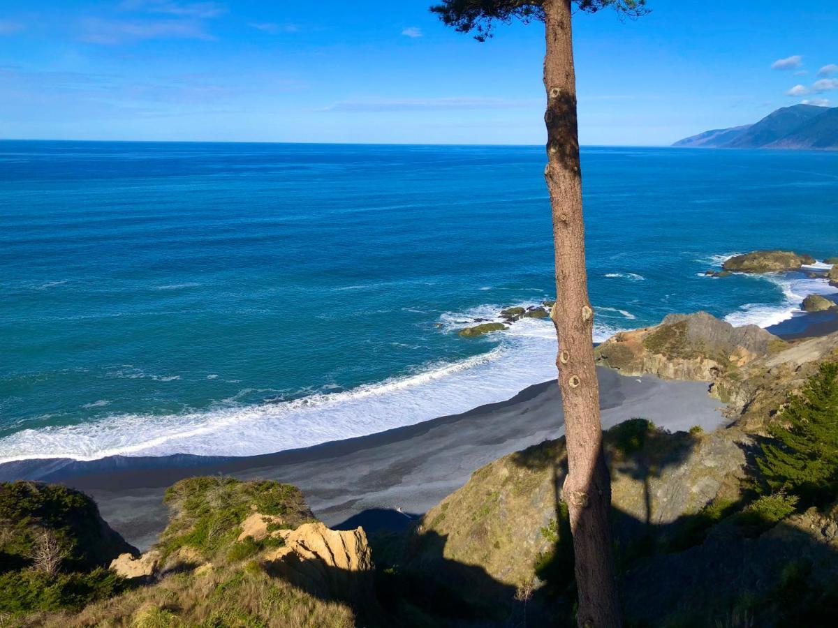 Amazing Oceanview 2 Bedroom Oceanfront! By Oceanviewhottubs Shelter Cove, Ca Tesla Ev Station エクステリア 写真