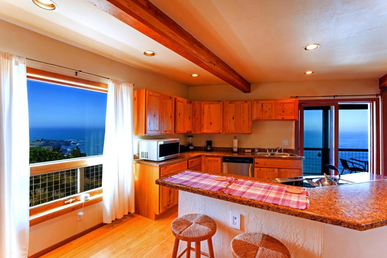 Amazing Oceanview 2 Bedroom Oceanfront! By Oceanviewhottubs Shelter Cove, Ca Tesla Ev Station エクステリア 写真