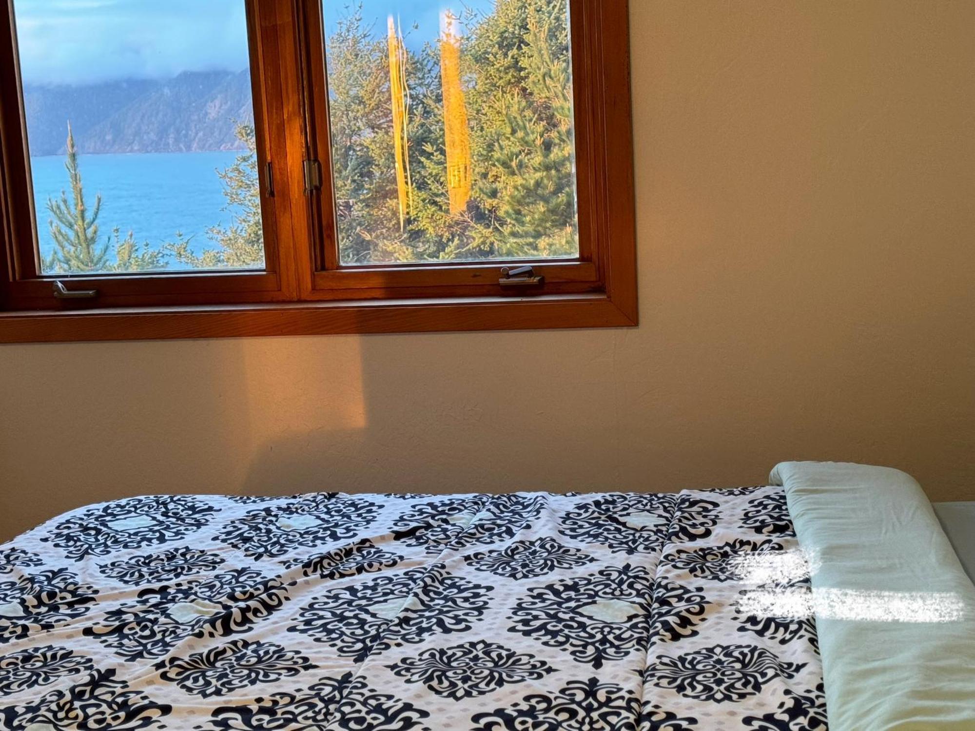Amazing Oceanview 2 Bedroom Oceanfront! By Oceanviewhottubs Shelter Cove, Ca Tesla Ev Station エクステリア 写真